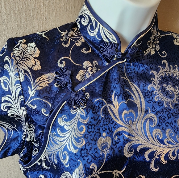 Golden Dragon Silk Feel Asian Lounge Dress - Picture 3 of 6